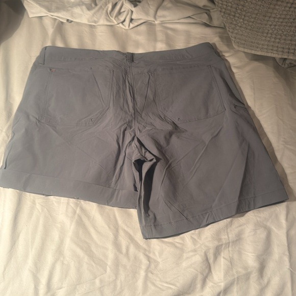 NWT Women’s Orvis shorts - Picture 3 of 10